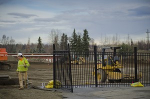 Construction crews prepare Fireweed Business Center site for winter shutdown. Photo by Joel Irwin.